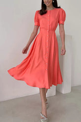 Vestido camisero largo con cuello redondo y botones de perla